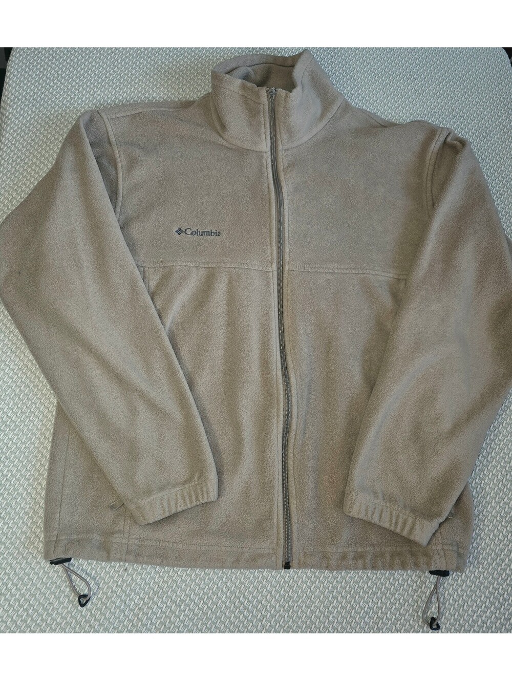 Men's neutral beige Columbia fleece jacket size large